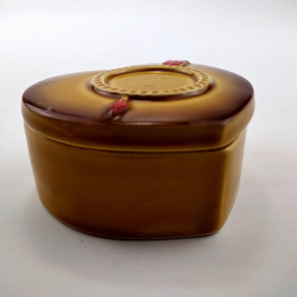 Heart shaped ring/trinket box